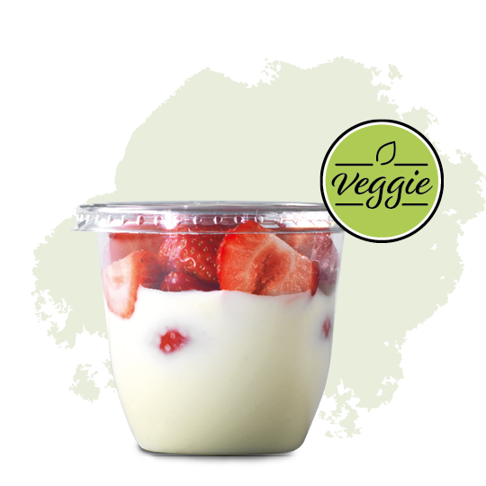 Cremiger Quark mit frischen Erdbeeren
